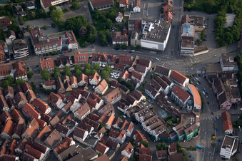 Vue aérienne de Bronngasse vue du nord à Herrenberg dans le département Bade-Wurtemberg, Allemagne