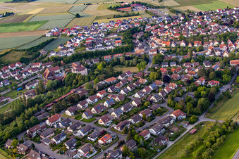 Vue aérienne de Du sud-ouest à le quartier Poltringen in Ammerbuch dans le département Bade-Wurtemberg, Allemagne