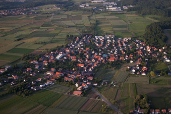 Vue aérienne de Champs agricoles et terres agricoles à le quartier Immenhausen in Kusterdingen dans le département Bade-Wurtemberg, Allemagne