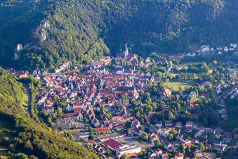 Photographie aérienne de Vue des rues et des maisons dans les quartiers résidentiels à le quartier Gerhausen in Blaubeuren dans le département Bade-Wurtemberg, Allemagne