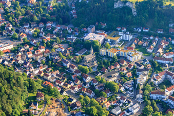 Vue aérienne de Hôpital et centre de santé St. Josef et Alb-Donau Blaubeuren à Blaubeuren dans le département Bade-Wurtemberg, Allemagne
