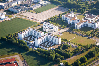 Vue aérienne de Complexe immobilier de l'Institut Daimler TSS GmbH à le quartier Eselsberg in Ulm dans le département Bade-Wurtemberg, Allemagne
