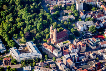 Vue aérienne de Église Saint-Paul à le quartier Mitte in Ulm dans le département Bade-Wurtemberg, Allemagne