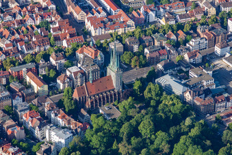 Vue aérienne de Saint-Georges Ulm à le quartier Mitte in Ulm dans le département Bade-Wurtemberg, Allemagne