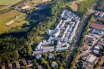 Vue aérienne de Quartier résidentiel du lotissement multifamilial Eichberg à le quartier Böfingen in Ulm dans le département Bade-Wurtemberg, Allemagne