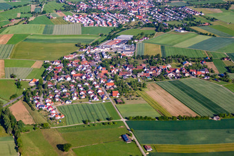Vue aérienne de De l'est à le quartier Bühlenhausen in Berghülen dans le département Bade-Wurtemberg, Allemagne