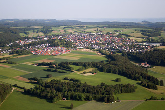 Vue aérienne de Quartier Feldstetten in Laichingen dans le département Bade-Wurtemberg, Allemagne