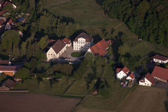 Vue aérienne de Château Granheim (Danube) à le quartier Granheim in Ehingen dans le département Bade-Wurtemberg, Allemagne