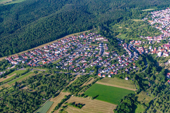 Vue aérienne de Quartier Ohmenhausen in Reutlingen dans le département Bade-Wurtemberg, Allemagne