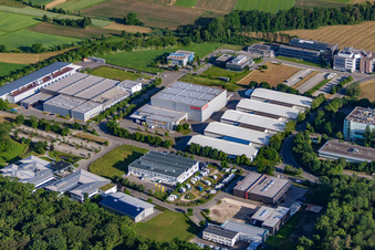 Vue aérienne de Akzo Nobel Powder Coatings GmbH à le quartier Jettenburg in Kusterdingen dans le département Bade-Wurtemberg, Allemagne