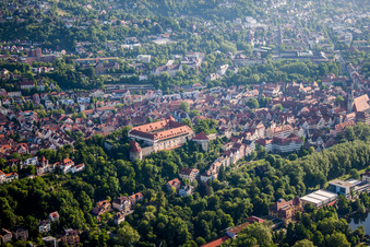 Photographie aérienne de Complexe du château de Hohentübingen avec musée des cultures anciennes | à Tübingen dans le département Bade-Wurtemberg, Allemagne