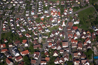 Vue aérienne de Rue Kuppinger à le quartier Affstätt in Herrenberg dans le département Bade-Wurtemberg, Allemagne