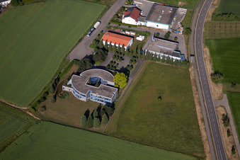 Vue aérienne de Peinture MD Duraku à le quartier Kuppingen in Herrenberg dans le département Bade-Wurtemberg, Allemagne