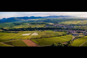 Photographie aérienne de Vue sur le village à le quartier Klingen in Heuchelheim-Klingen dans le département Rhénanie-Palatinat, Allemagne