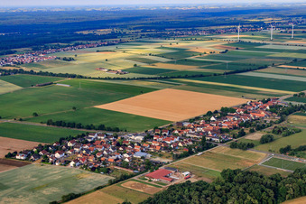 Photographie aérienne de Vue du village depuis le nord-est à le quartier Minderslachen in Kandel dans le département Rhénanie-Palatinat, Allemagne
