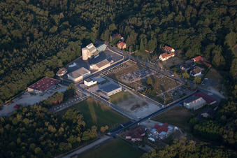 Niederrœdern dans le département Bas Rhin, France vue d'en haut