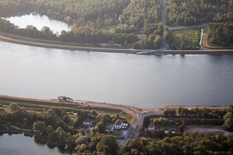 Drusenheim dans le département Bas Rhin, France d'en haut
