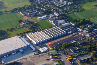 Vue aérienne de Zehnder Zenia à Lahr dans le département Bade-Wurtemberg, Allemagne