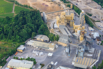 Vue aérienne de Saint-Gobain Weber GmbH à la carrière Merdingen à Merdingen dans le département Bade-Wurtemberg, Allemagne