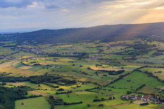 Vue aérienne de Paysage arable et de prairie à Grebenhain dans le département Hesse, Allemagne
