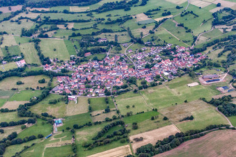 Vue aérienne de Du nord à le quartier Burkhards in Schotten dans le département Hesse, Allemagne