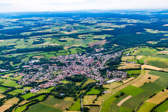 Vue aérienne de Du nord à Gedern dans le département Hesse, Allemagne