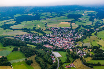 Vue aérienne de De l'ouest à Poppenhausen dans le département Hesse, Allemagne