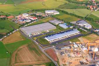 Vue aérienne de Zone industrielle de Böcklerstraße avec VTL Networked Transport Logistics GmbH à le quartier Besges in Fulda dans le département Hesse, Allemagne