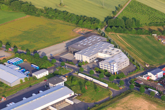 Vue aérienne de Iwetec GmbH à le quartier Malkes in Fulda dans le département Hesse, Allemagne