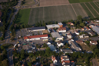 Vue aérienne de Aldi Lidl à le quartier Dannstadt in Dannstadt-Schauernheim dans le département Rhénanie-Palatinat, Allemagne