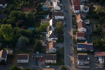 Quartier Dannstadt in Dannstadt-Schauernheim dans le département Rhénanie-Palatinat, Allemagne depuis l'avion