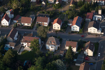 Quartier Dannstadt in Dannstadt-Schauernheim dans le département Rhénanie-Palatinat, Allemagne d'un drone