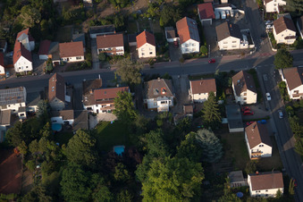 Quartier Dannstadt in Dannstadt-Schauernheim dans le département Rhénanie-Palatinat, Allemagne d'en haut