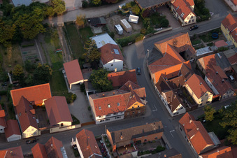Quartier Bobenheim in Bobenheim-Roxheim dans le département Rhénanie-Palatinat, Allemagne d'un drone