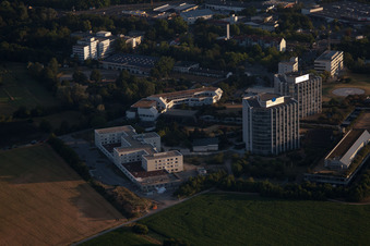 Quartier Oggersheim in Ludwigshafen am Rhein dans le département Rhénanie-Palatinat, Allemagne hors des airs