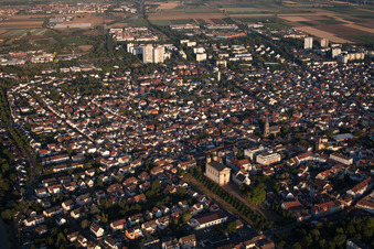 Quartier Oggersheim in Ludwigshafen am Rhein dans le département Rhénanie-Palatinat, Allemagne vue du ciel