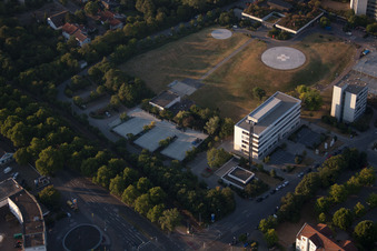 Enregistrement par drone de Quartier Oggersheim in Ludwigshafen am Rhein dans le département Rhénanie-Palatinat, Allemagne