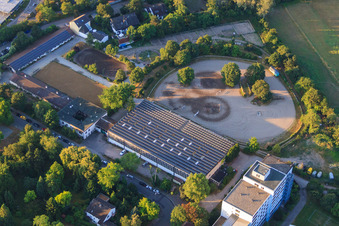 Vue aérienne de Club d'équitation et de conduite eV à le quartier Oggersheim in Ludwigshafen am Rhein dans le département Rhénanie-Palatinat, Allemagne