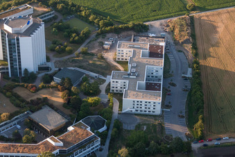 Vue oblique de Terrain hospitalier de la BG Klinik Ludwigshafen à le quartier Oggersheim in Ludwigshafen am Rhein dans le département Rhénanie-Palatinat, Allemagne