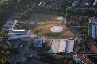 Quartier Oggersheim in Ludwigshafen am Rhein dans le département Rhénanie-Palatinat, Allemagne depuis l'avion