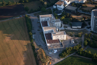 Quartier Oggersheim in Ludwigshafen am Rhein dans le département Rhénanie-Palatinat, Allemagne vu d'un drone