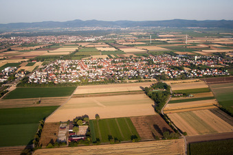 Vue oblique de Quartier Böhl in Böhl-Iggelheim dans le département Rhénanie-Palatinat, Allemagne