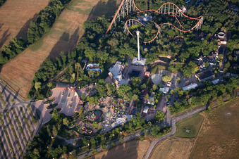 Vue oblique de Complexe de maisons de vacances du parc de vacances à Haßloch dans le département Rhénanie-Palatinat, Allemagne