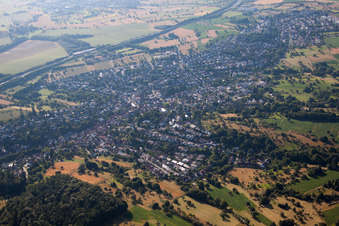 Quartier Grünwettersbach in Karlsruhe dans le département Bade-Wurtemberg, Allemagne vu d'un drone