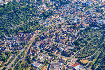 Vue aérienne de Habermehlstraße et jardin familial de l'Association des amis du jardin Brötzingen e. V à le quartier Brötzingen in Pforzheim dans le département Bade-Wurtemberg, Allemagne