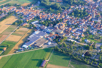 Image drone de BRASSERIE BELLHEIMER - PARK & Bellheimer Breweries GmbH & Co. KG à Bellheim dans le département Rhénanie-Palatinat, Allemagne