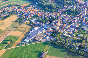 BRASSERIE BELLHEIMER - PARK & Bellheimer Breweries GmbH & Co. KG à Bellheim dans le département Rhénanie-Palatinat, Allemagne du point de vue du drone