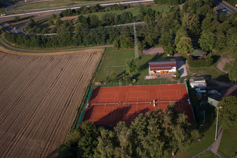 Photographie aérienne de Club de tennis à Erlenbach bei Kandel dans le département Rhénanie-Palatinat, Allemagne
