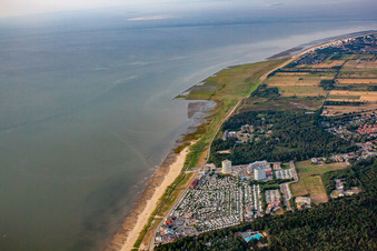 Vue aérienne de Quartier Sahlenburg in Cuxhaven dans le département Basse-Saxe, Allemagne