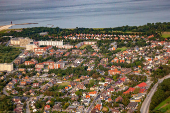 Vue aérienne de De l'ouest à le quartier Döse in Cuxhaven dans le département Basse-Saxe, Allemagne